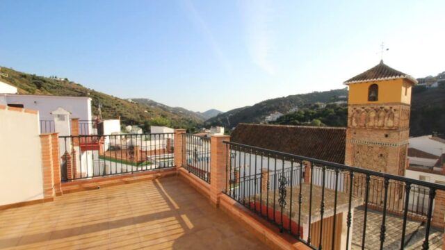 Villa met 4 slaapkamers in Árchez