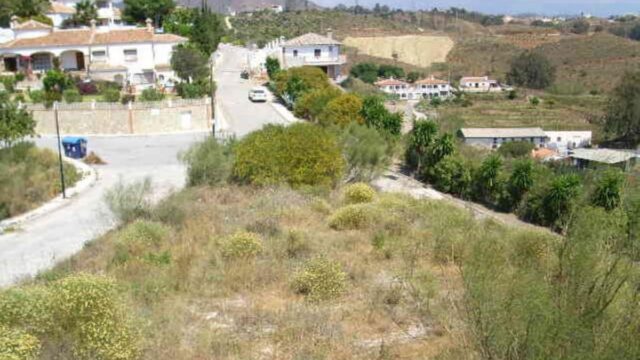 Kavel in Benajarafe met 1 slaapkamer