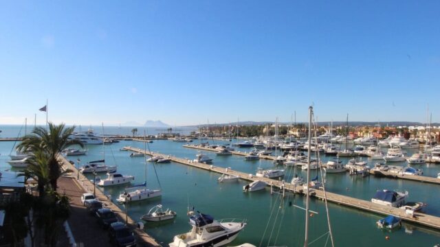 Penthouse met 4 slaapkamers in Sotogrande Puerto