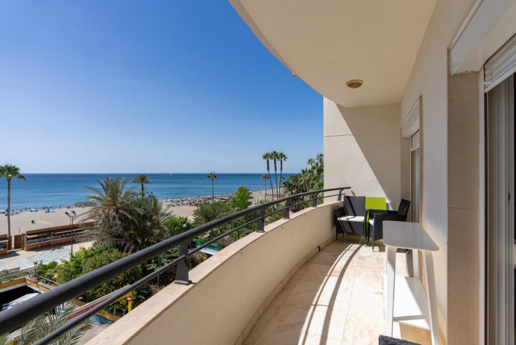 Drie-slaapkamer appartement in Estepona in Estepona - hoofdfoto