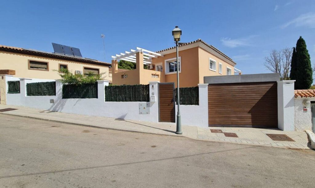 Vrijstaand huis met 5 slaapkamers in Torremolinos in Torremolinos - hoofdfoto