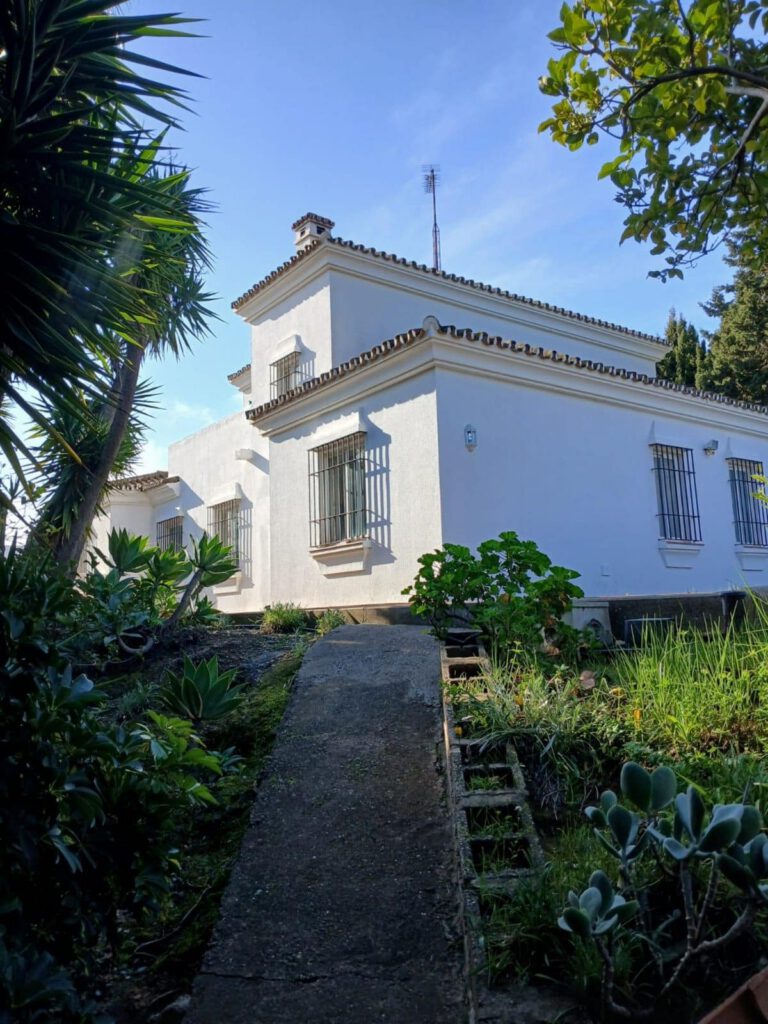 4-slaapkamer vrijstaande villa in Pueblo Nuevo de Guadiaro in Pueblo Nuevo de Guadiaro - hoofdfoto