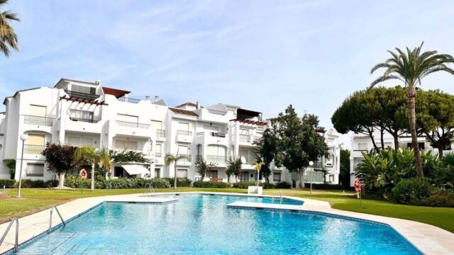 Drie-slaapkamerappartement in Costalita