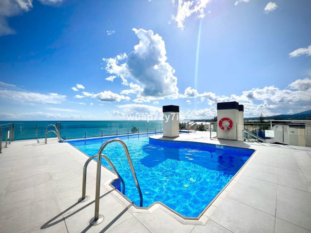 2-slaapkamer appartement aan de kust in Estepona in Estepona - hoofdfoto