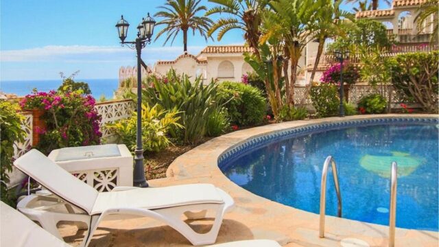 3-slaapkamer villa in Torremuelle met panoramisch zeezicht