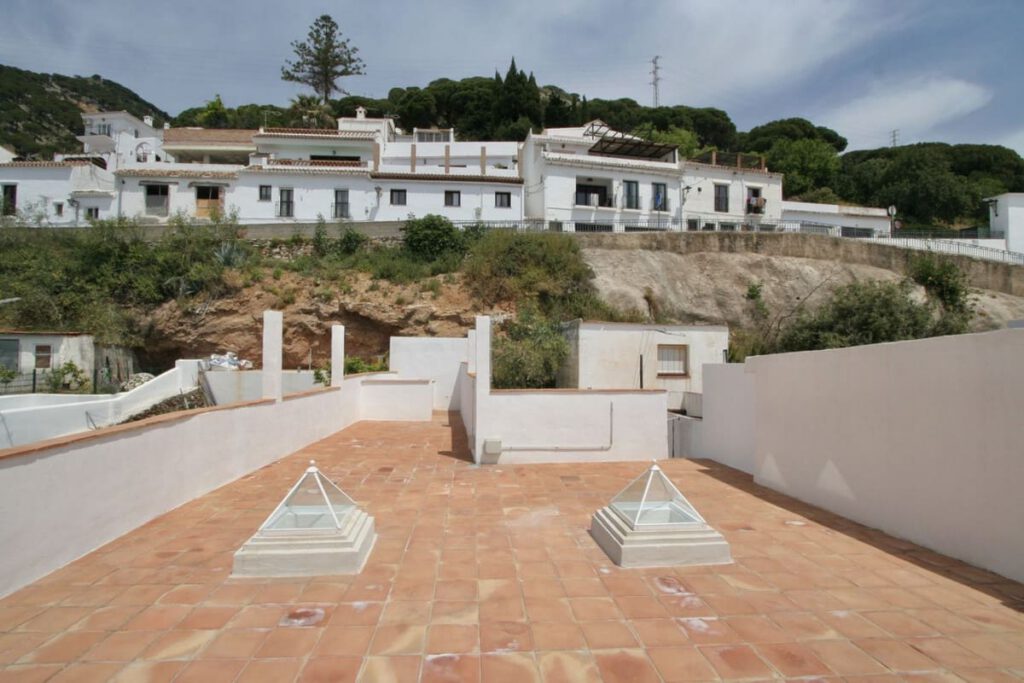 Drie-slaapkamerwoning in Mijas met dakterras en investeringspotentieel in Mijas - hoofdfoto