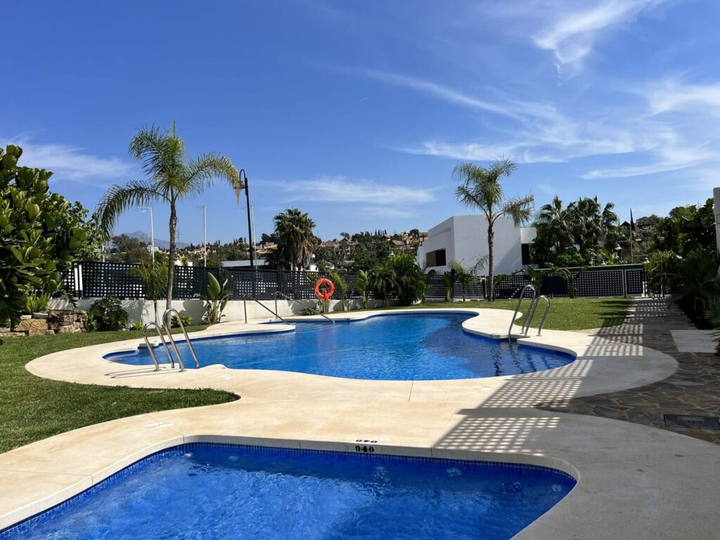 Drie-slaapkamer stadswoning in Estepona – El Paraiso-Residencial Agra in Estepona - hoofdfoto