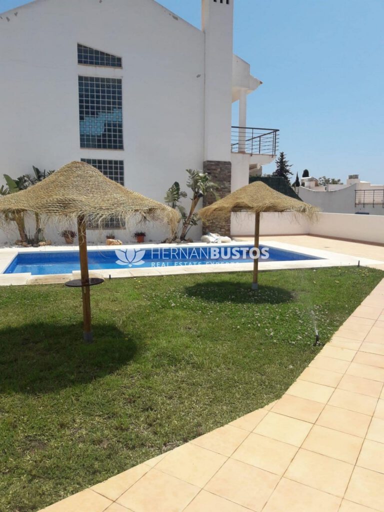 3-slaapkamer stadswoning met zeezicht in Benalmádena Costa in Benalmadena Costa - hoofdfoto