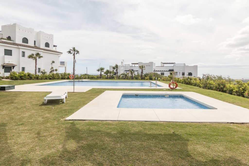 Penthouse met 3 slaapkamers in Casares in Casares - hoofdfoto