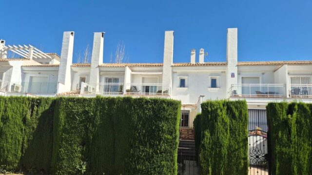 3-slaapkamer stadswoning in El Hornillo