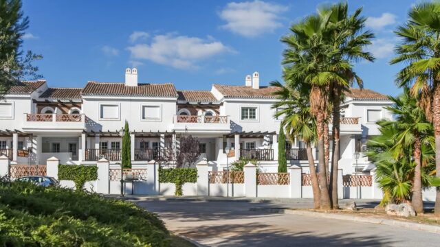 Villa met 3 slaapkamers te koop in Lauro Golf