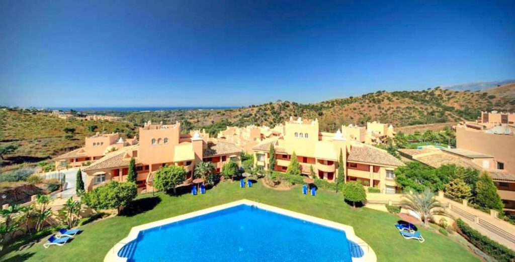Drie-slaapkamer duplexpenthouse in Elviria, Marbella in Elviria - hoofdfoto