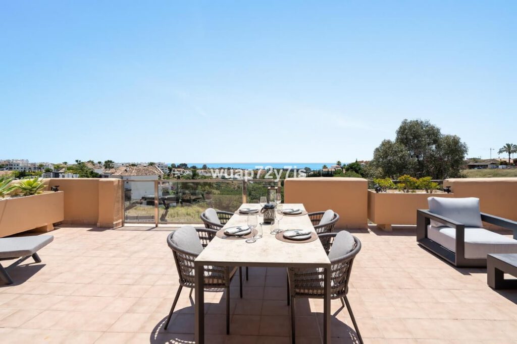 Prachtig 2-slaapkamer penthouse – La Resina Golf, Selwo, Estepona in Selwo - hoofdfoto
