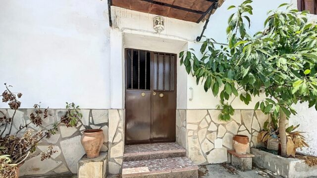 4-slaapkamer villa in Comares met eigen perceel