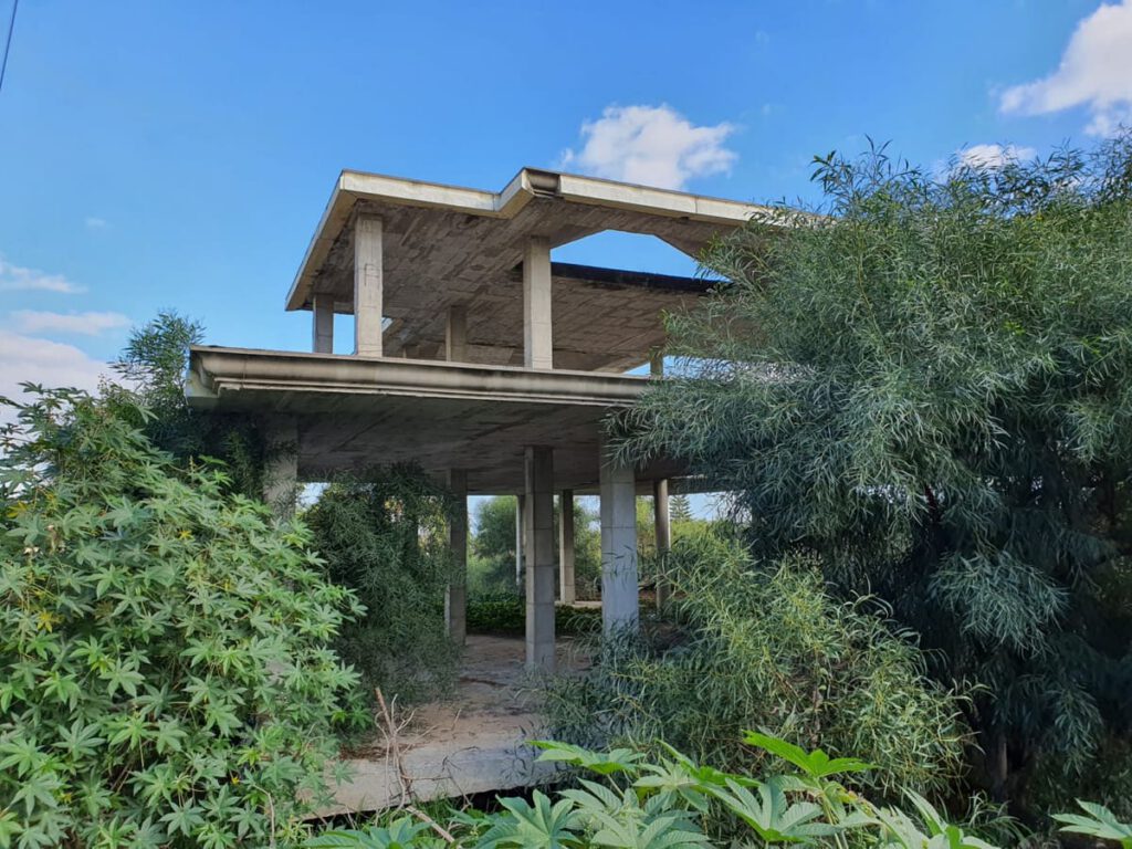 Kavels met panoramisch zeezicht in Estepona in Estepona - hoofdfoto