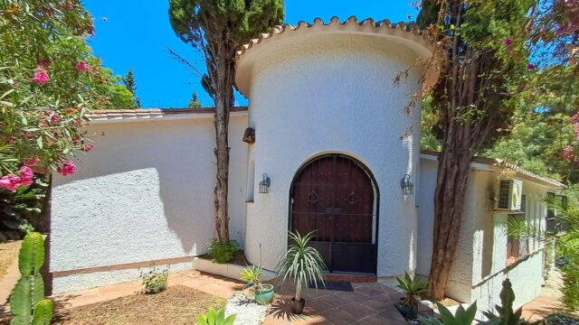 Villa met drie slaapkamers in Calahonda