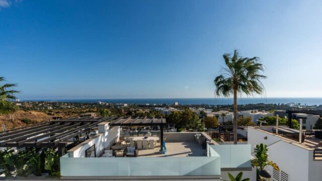 Gerenoveerd 3‑slaapkamer duplexappartement in Santa Clara