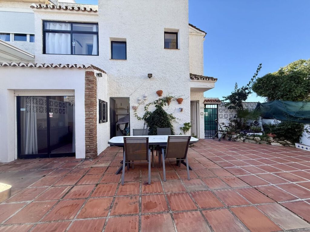 3-slaapkamer halfvrijstaande villa in Calypso, Costa del Sol in Calypso - hoofdfoto