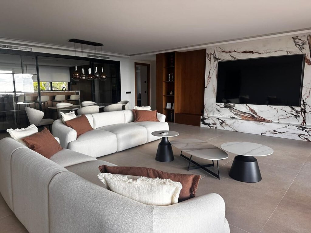 Drie-slaapkamerappartement in Nueva Andalucía in Nueva Andalucía - hoofdfoto