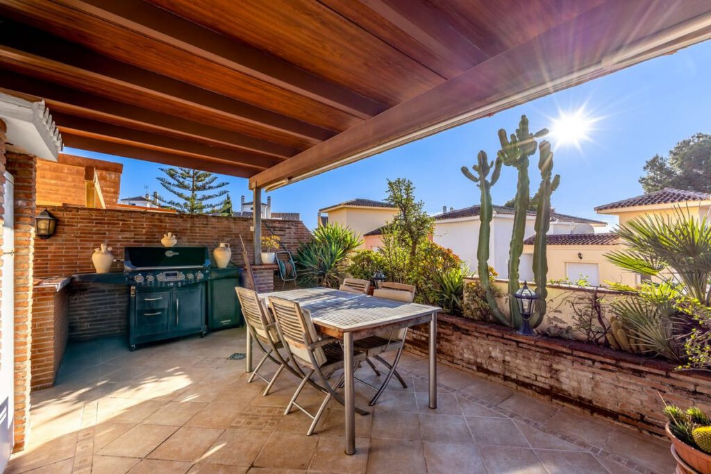 Alhaurín Golf – 2 slaapkamers, 3 verdiepingen, 2 badkamers, 2 terrassen in Alhaurin Golf - hoofdfoto