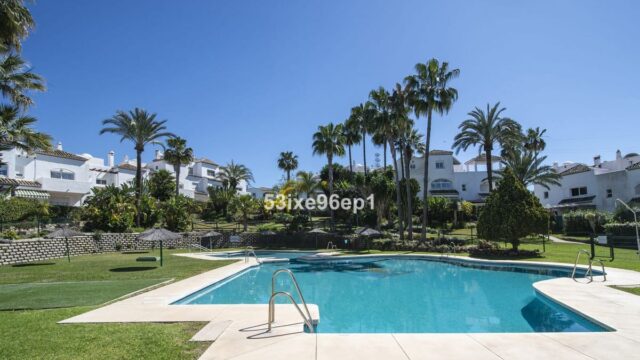 5-slaapkamerwoning in New Golden Mile