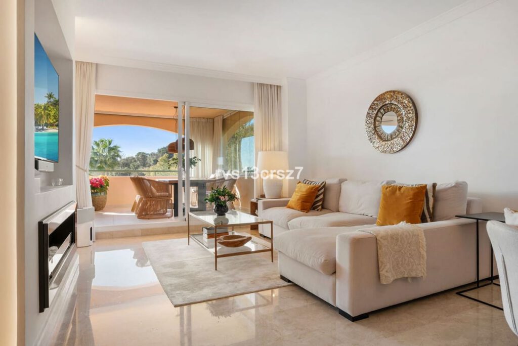 Drie-slaapkamerappartement in Elviria in Elviria - hoofdfoto