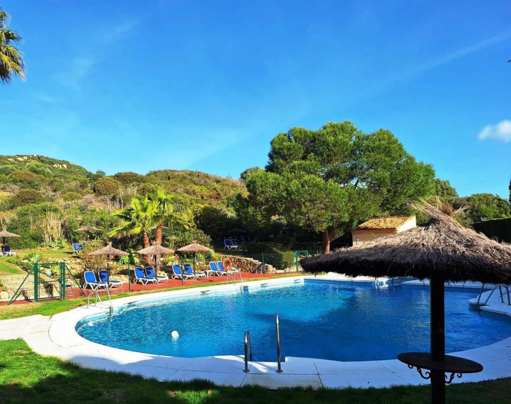 4 slaapkamers penthouse in La Duquesa in La Duquesa - hoofdfoto