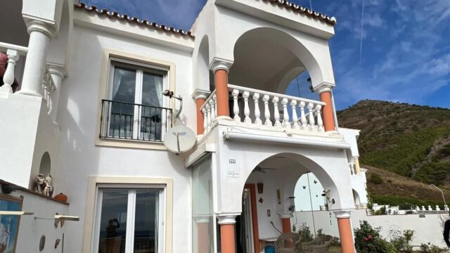 Halfvrijstaand huis 3 slpk in Valtocado