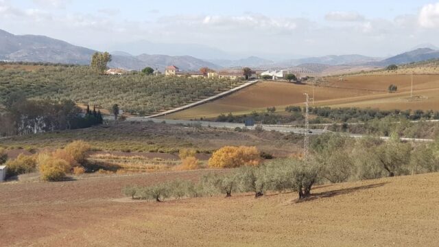 Industrieel perceel te koop in Colmenar (Málaga)