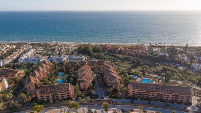 3-slaapkamer appartement aan het strand in Bahía de Marbella, Gran Bahía