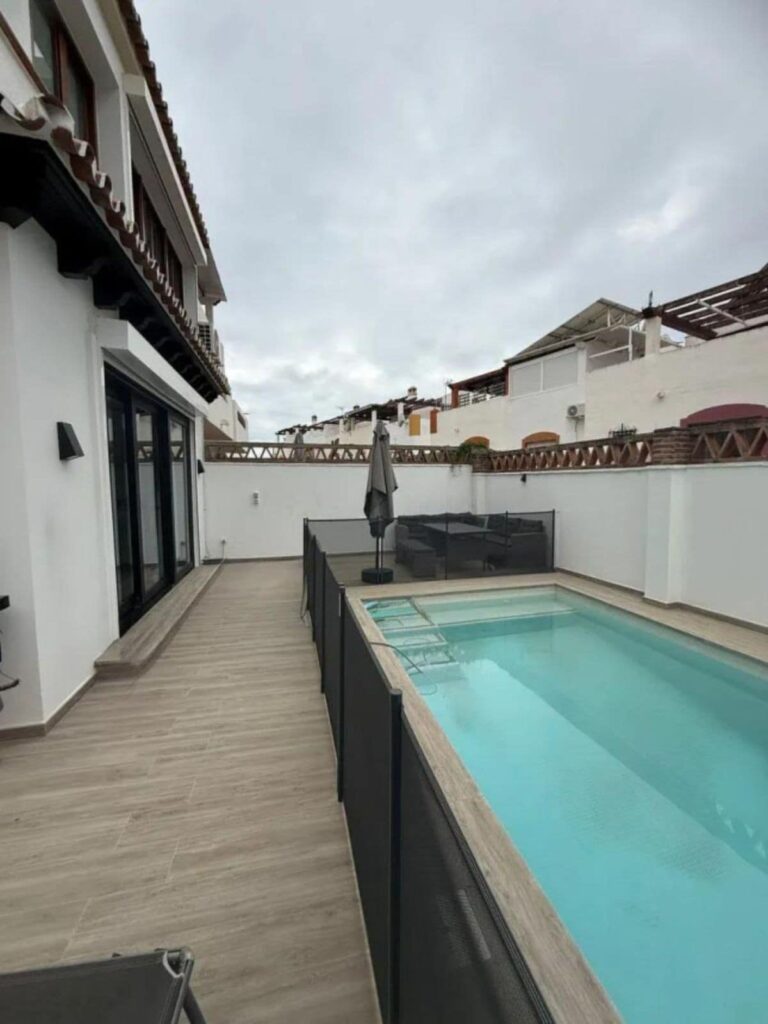 4-slaapkamer hoekwoning in Marbella met privé verwarmd zwembad in Marbella - hoofdfoto