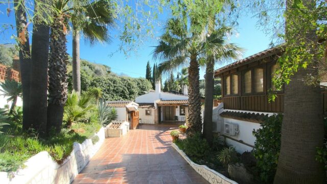 Finca met 8 slaapkamers nabij Mijas