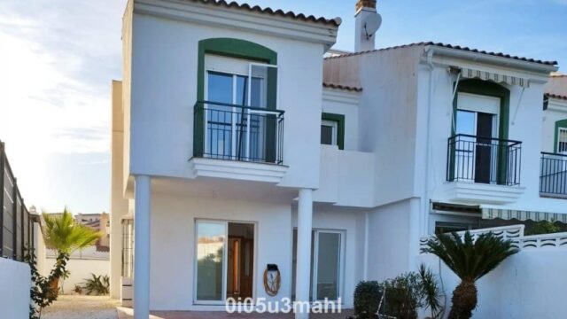 Drie slaapkamers villa in Rincón de la Victoria