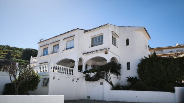 Villa met 5 slaapkamers in Cerros del Águila