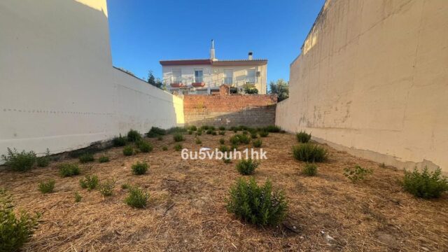 Kavel in Los Pacos, Fuengirola