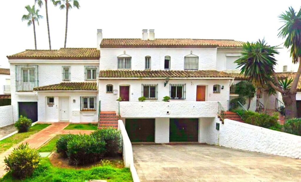 1 slaapkamer appartement met privé-tuin in El Paraiso, Estepona in El Paraiso - hoofdfoto