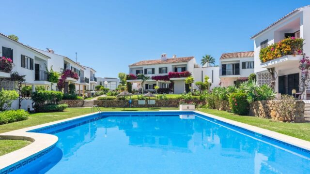 3-slaapkamer hoekwoning met tuin in Monte Biarritz, Atalaya