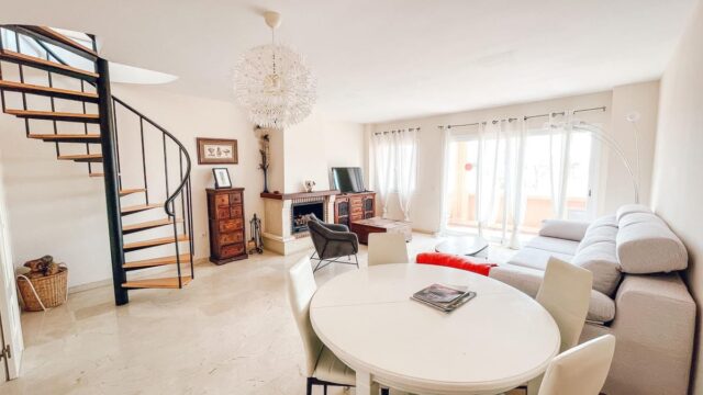 Drie-slaapkamer duplex penthouse in Mijas Costa