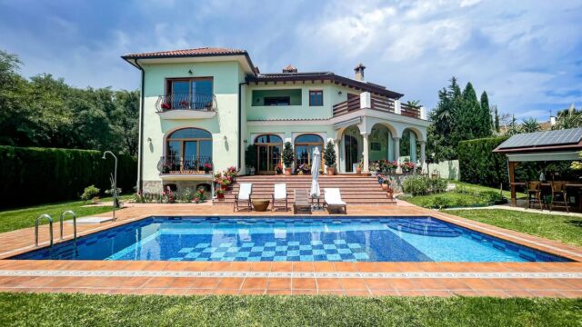 6-slaapkamervilla in El Rosario