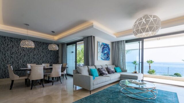 4-slaapkamer appartement aan het strand in Estepona