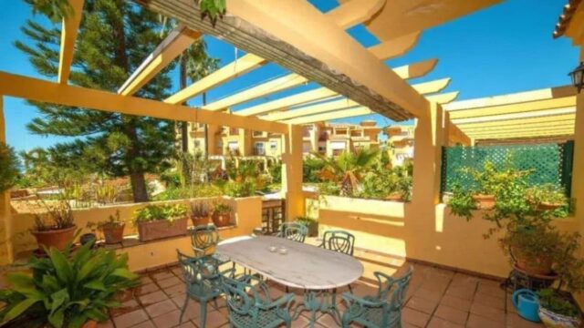 4-slaapkamer Stadswoning in Estepona