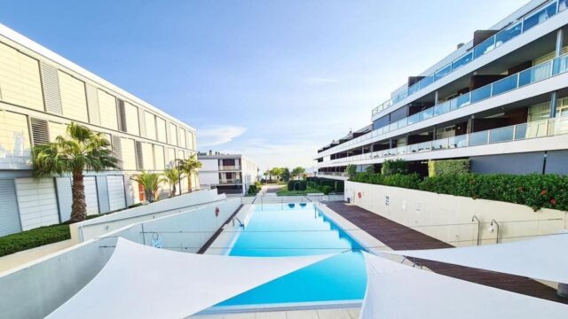 Luxe 3-slaapkamer appartement met 30 m² terras, vloerverwarming en domotica – nabij Sotogrande, Estepona