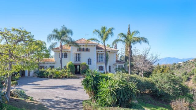 Villa met 8 slaapkamers in Altos de los Monteros