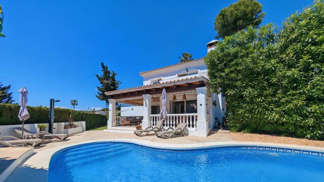4-slaapkamer villa te koop in Calahonda, Málaga