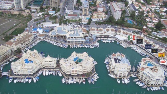 Appartement te koop in Benalmádena Costa – Puerto Marina-gebied