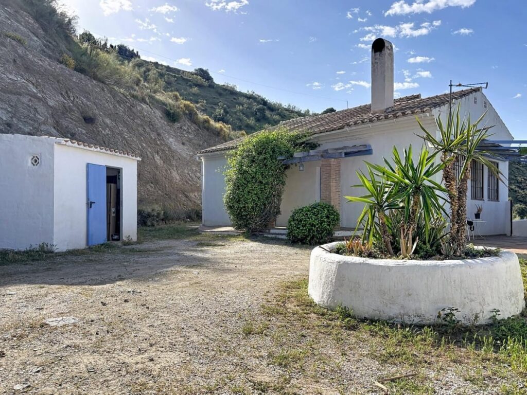 Finca met 4 slaapkamers in Canillas de Aceituno in Canillas de Aceituno - hoofdfoto