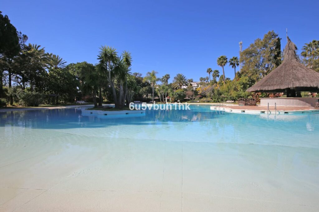 4-slaapkamer duplex penthouse in New Golden Mile, Guadalmina Baja in New Golden Mile - hoofdfoto