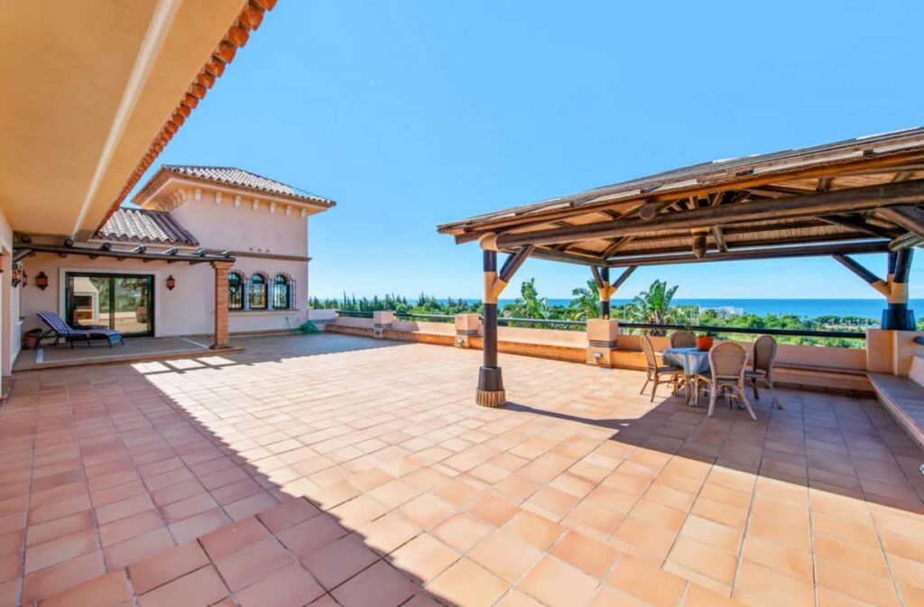 6 bedroom House in Estepona in Estepona - hoofdfoto