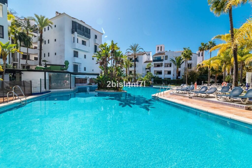 3 bedroom Apartment in Elviria in Elviria - hoofdfoto