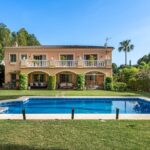 5 bedroom House in Nueva Andalucía